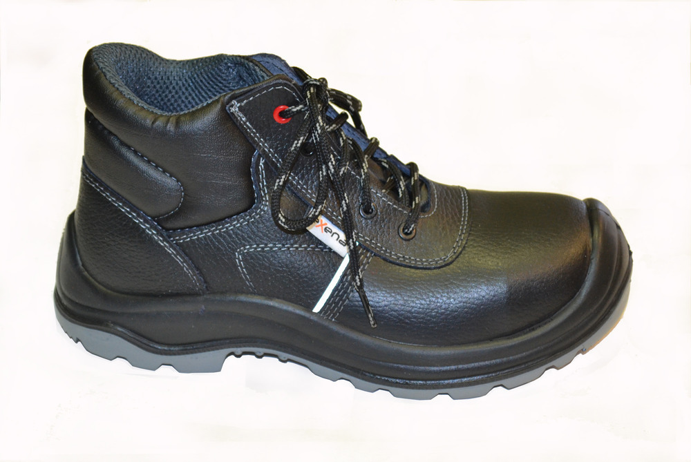 Safety boots - Personal Protective Equipment | Protek PPE